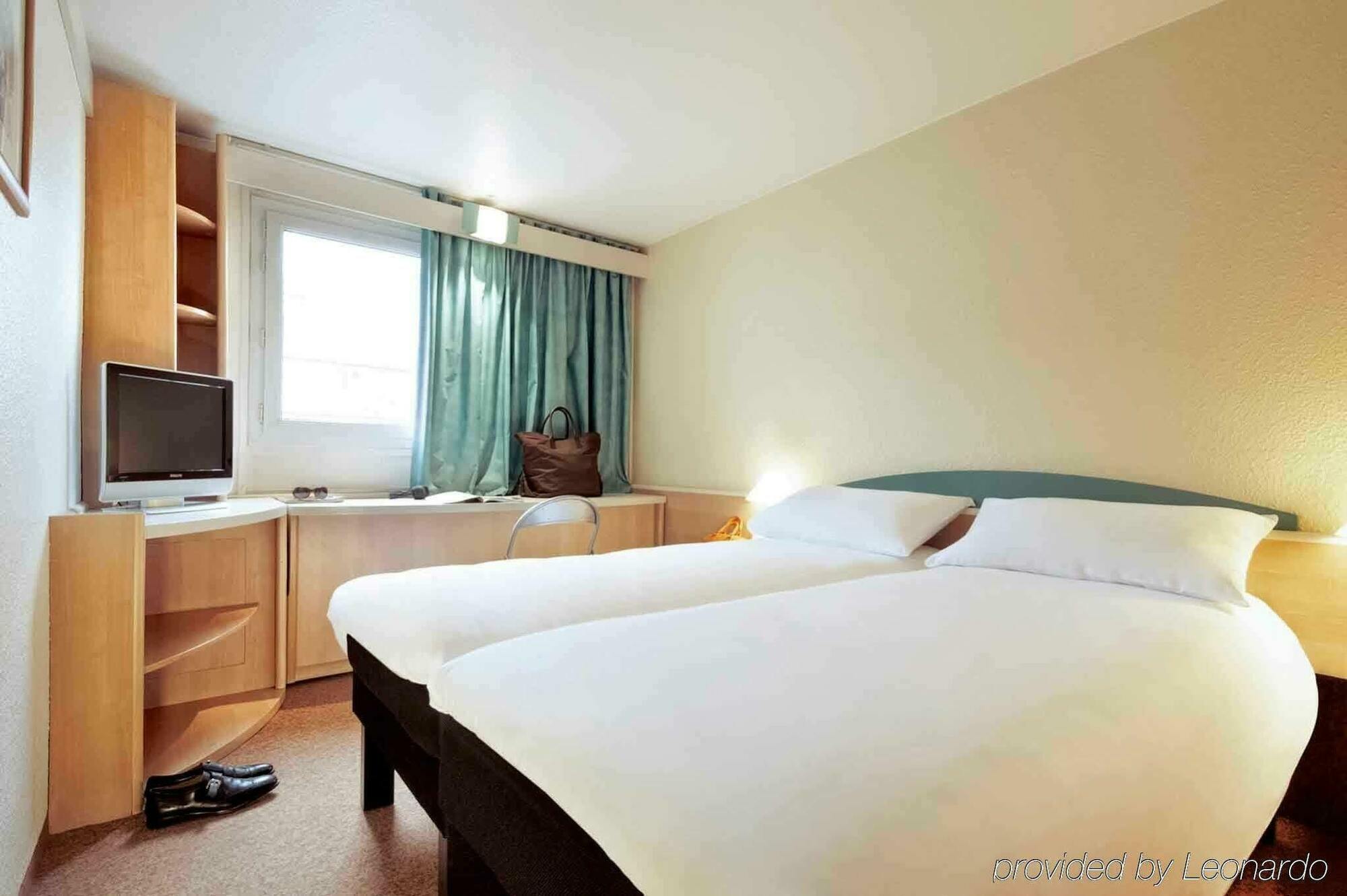 Ibis Hotel 3*